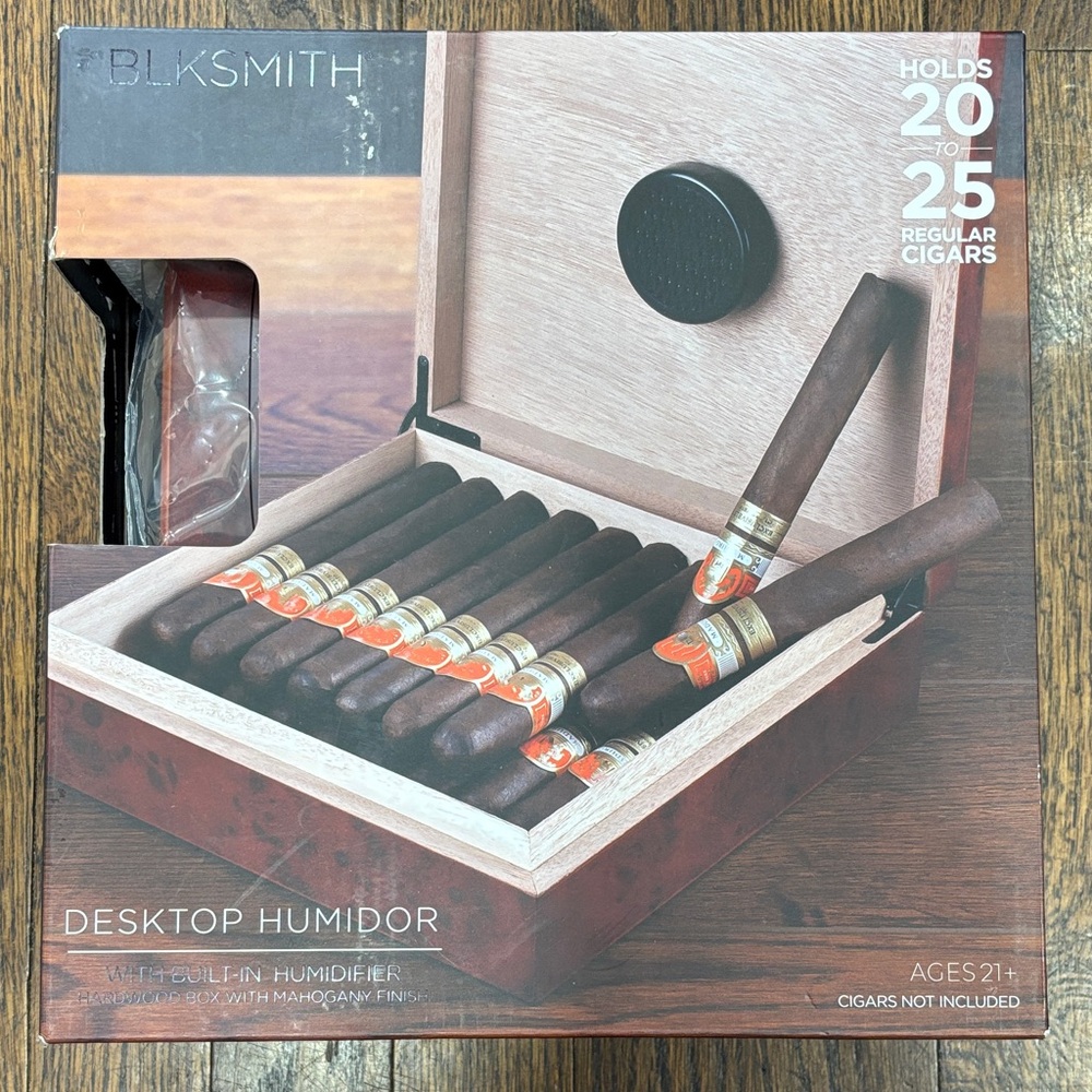 BLKSMITH Desktop Humidor with built in humidifier